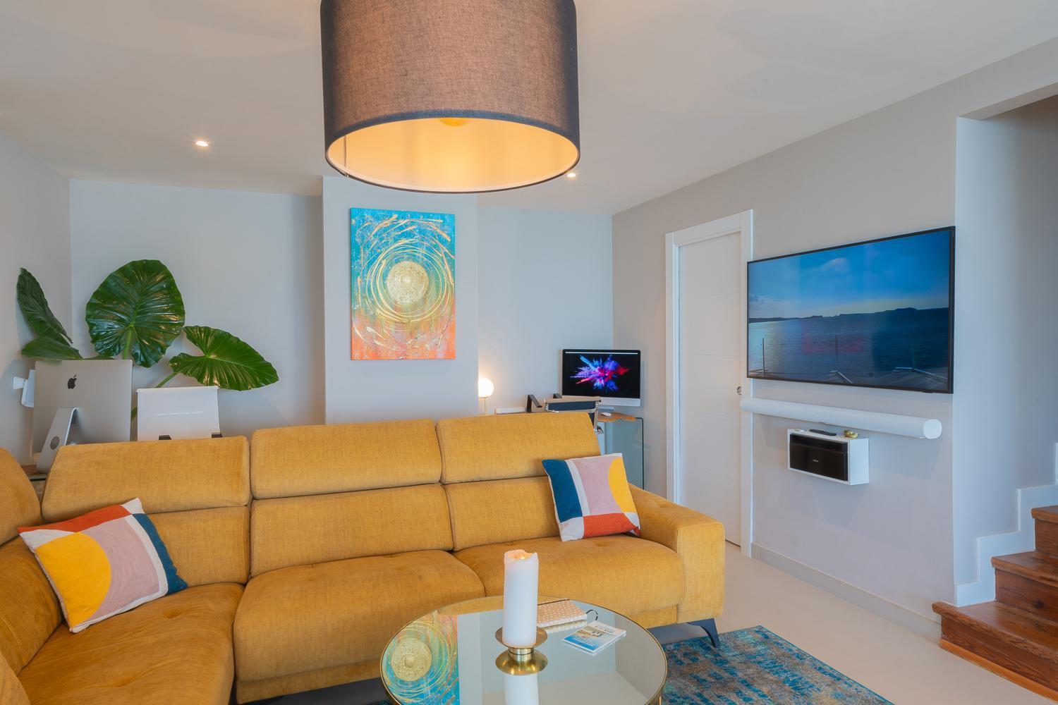 Private 250Sqm Garden Duplex, Jacuzzi, Cinema, Sea View Escape Διαμέρισμα Τορρεμολίνος Εξωτερικό φωτογραφία