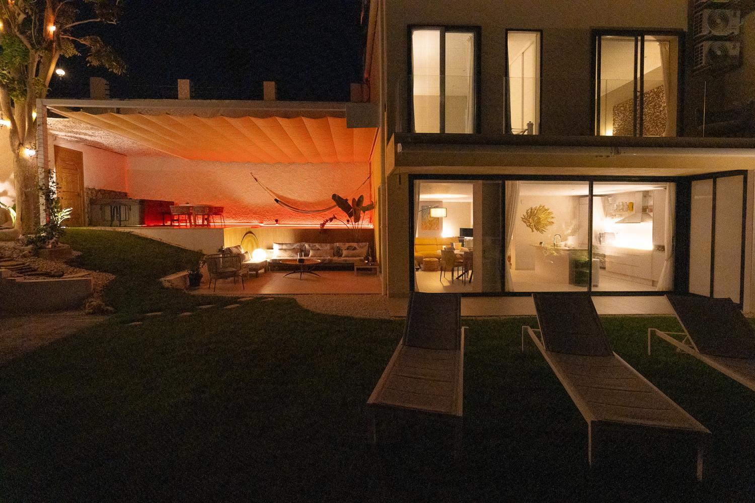 Private 250Sqm Garden Duplex, Jacuzzi, Cinema, Sea View Escape Διαμέρισμα Τορρεμολίνος Εξωτερικό φωτογραφία