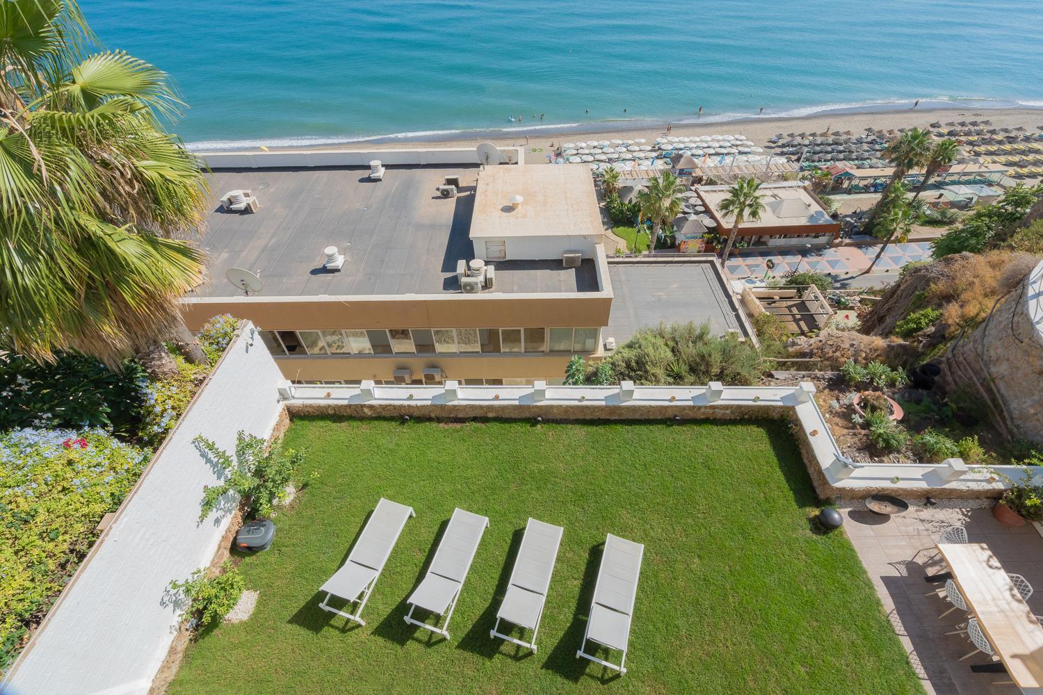 Private 250Sqm Garden Duplex, Jacuzzi, Cinema, Sea View Escape Διαμέρισμα Τορρεμολίνος Εξωτερικό φωτογραφία