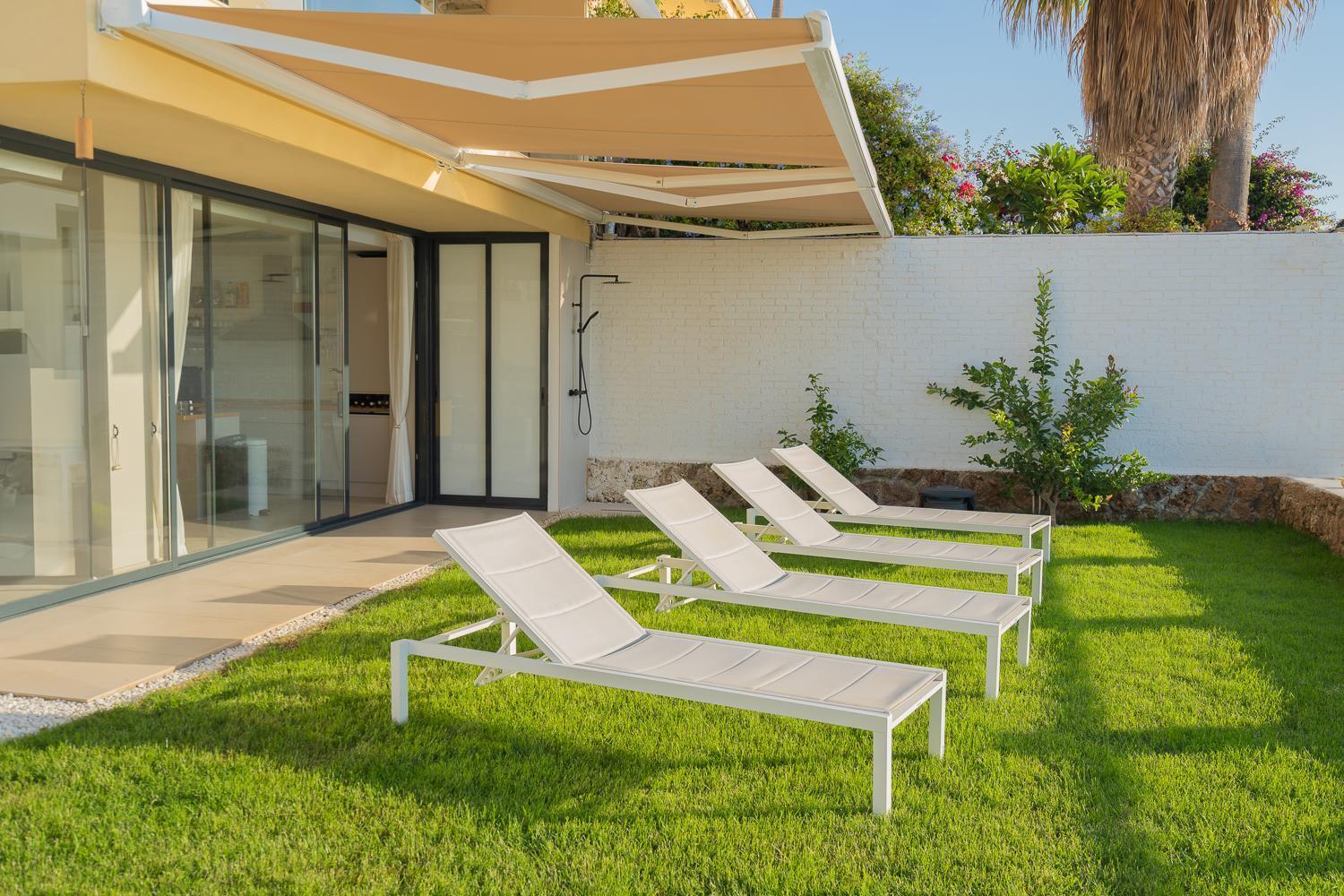 Private 250Sqm Garden Duplex, Jacuzzi, Cinema, Sea View Escape Διαμέρισμα Τορρεμολίνος Εξωτερικό φωτογραφία
