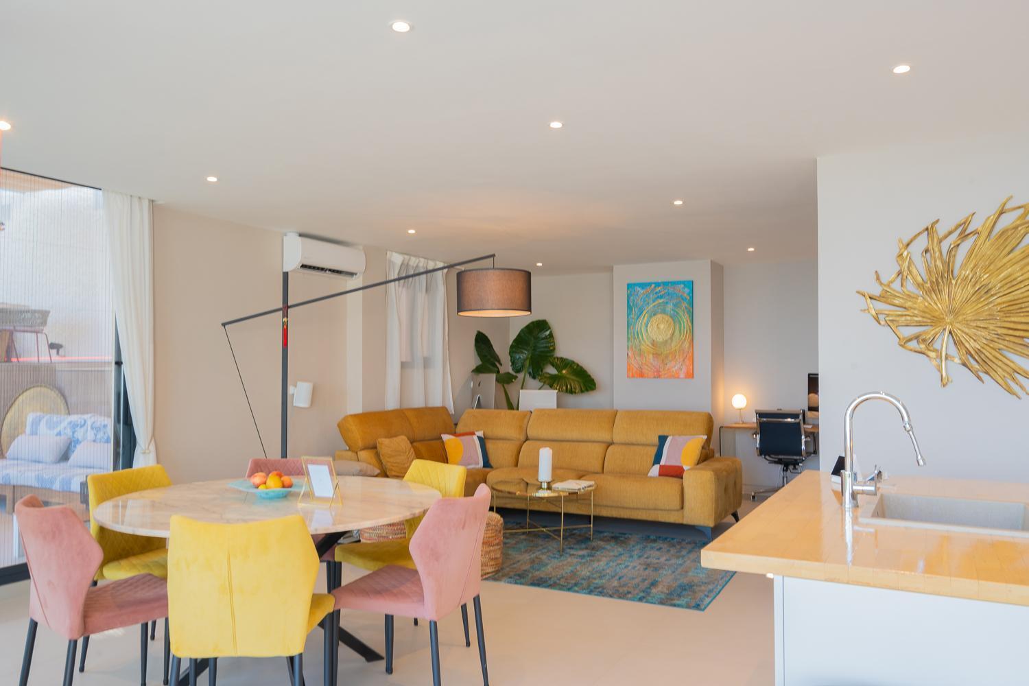 Private 250Sqm Garden Duplex, Jacuzzi, Cinema, Sea View Escape Διαμέρισμα Τορρεμολίνος Εξωτερικό φωτογραφία